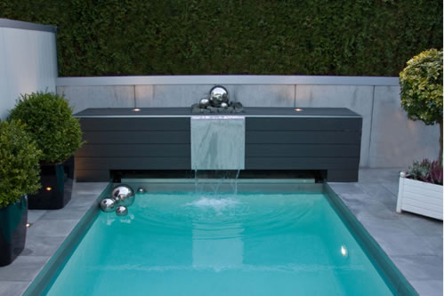 Schwimmbad, kleion aber fein